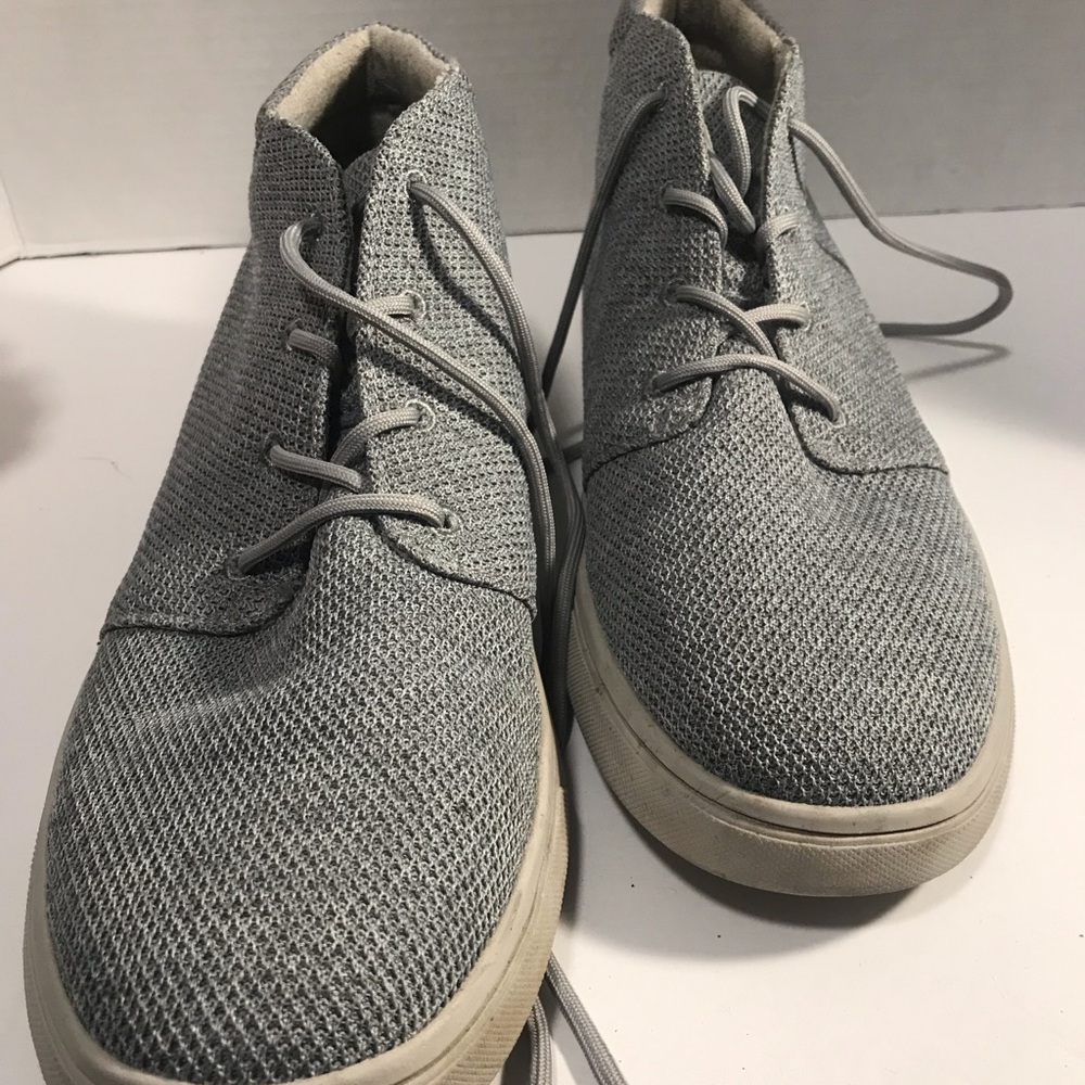 Sneakers size 11 1/2 color gray man shoes